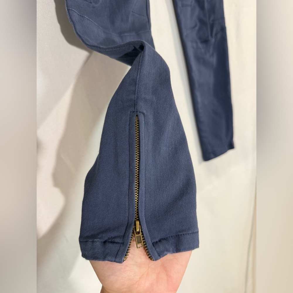Umgee Navy Blue‎ Moto Jeggings M | Elastic Waist Stretch Pants Zip Hem Boho - Picture 2 of 10